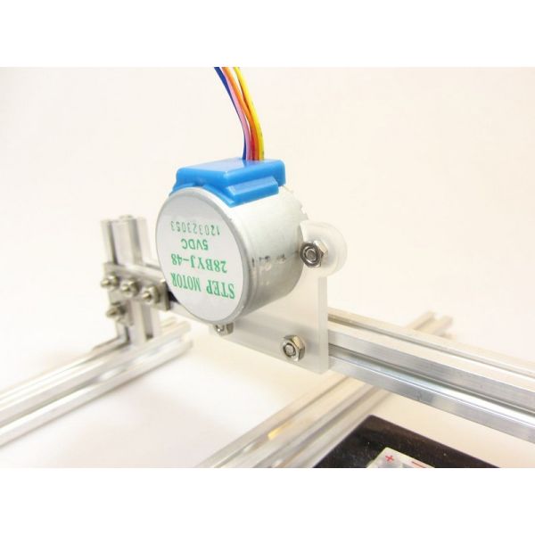 MakerBeam Micro Stepper Bracket flat